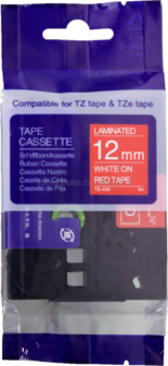 Huismerk Brother TZE-435 wit op rood breedte 12 mm