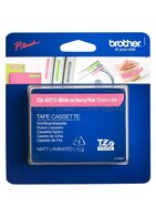 Brother TZE-MQP35 wit op roze breedte 12 mm